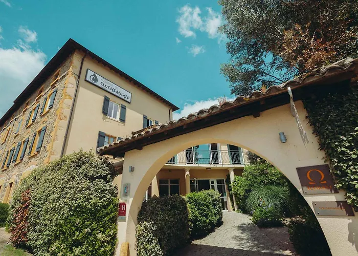 Auberge De Clochemerle, Spa Privatif & Restaurant Gastronomique