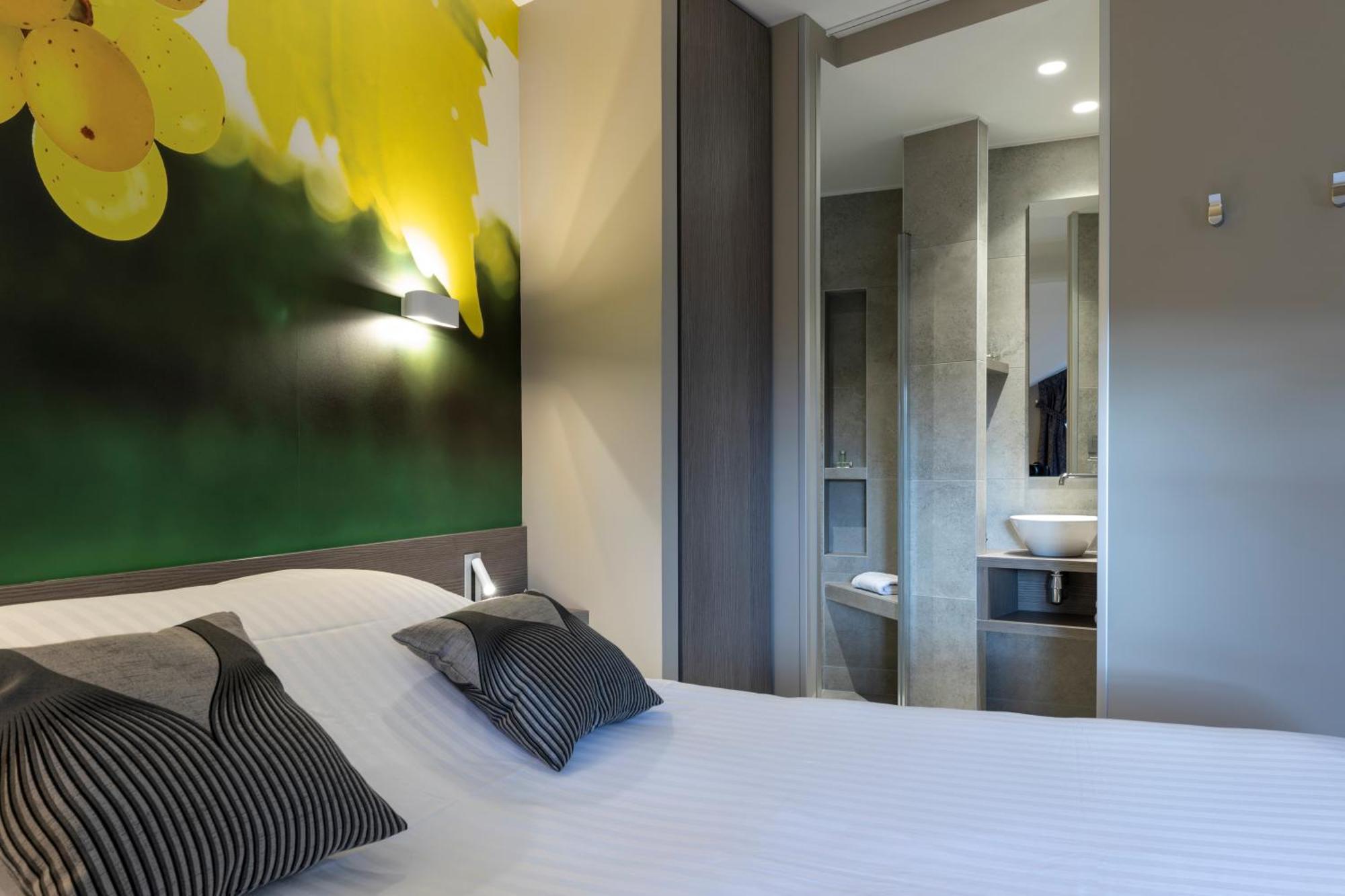 Hotel De Clochemerle, Privatif & Restaurant Gastronomique 3*