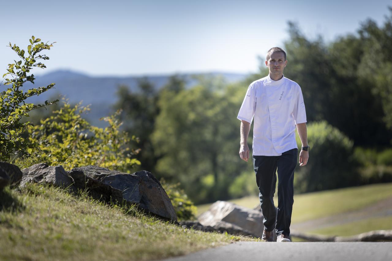 De Clochemerle, Privatif & Restaurant Gastronomique 3* Vaux-en-Beaujolais