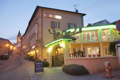 De Clochemerle, Privatif & Restaurant Gastronomique Vaux-en-Beaujolais